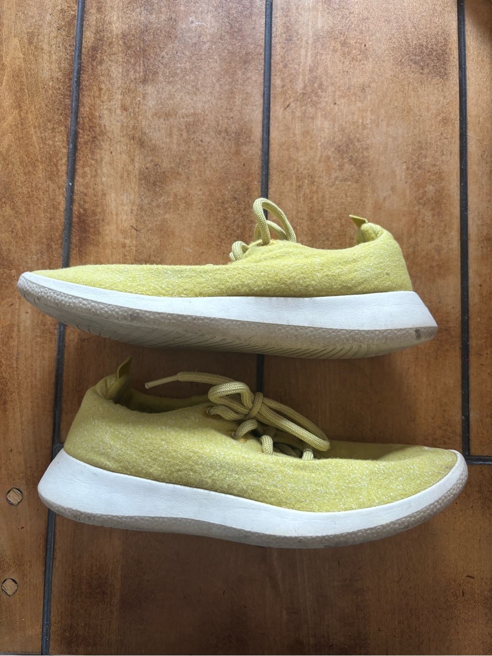 Allbirds Womens Wool Runners Lemon Drop Yellow Wool Sneaker